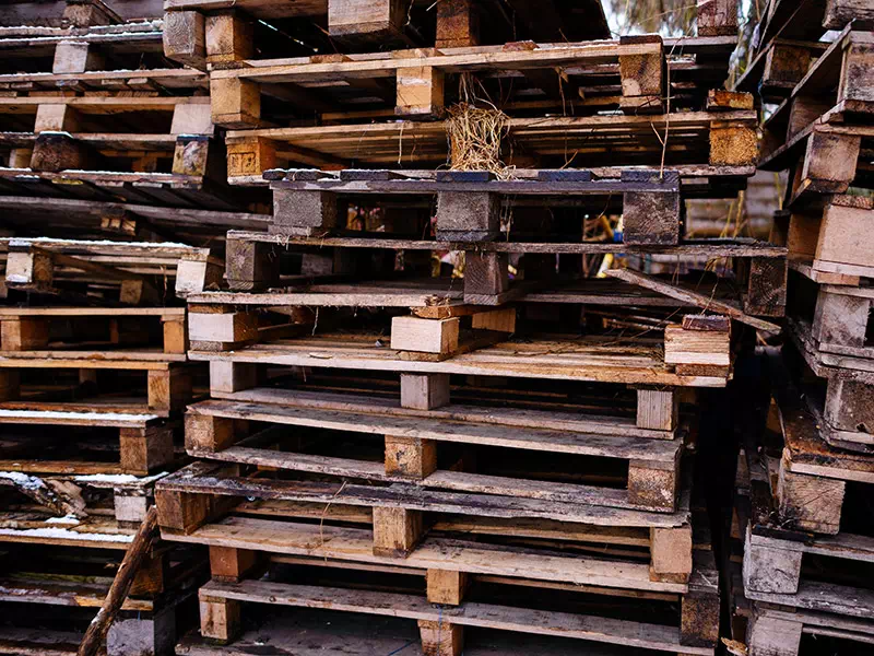 Ritiro-pallets-rotti-usati-Bergamo